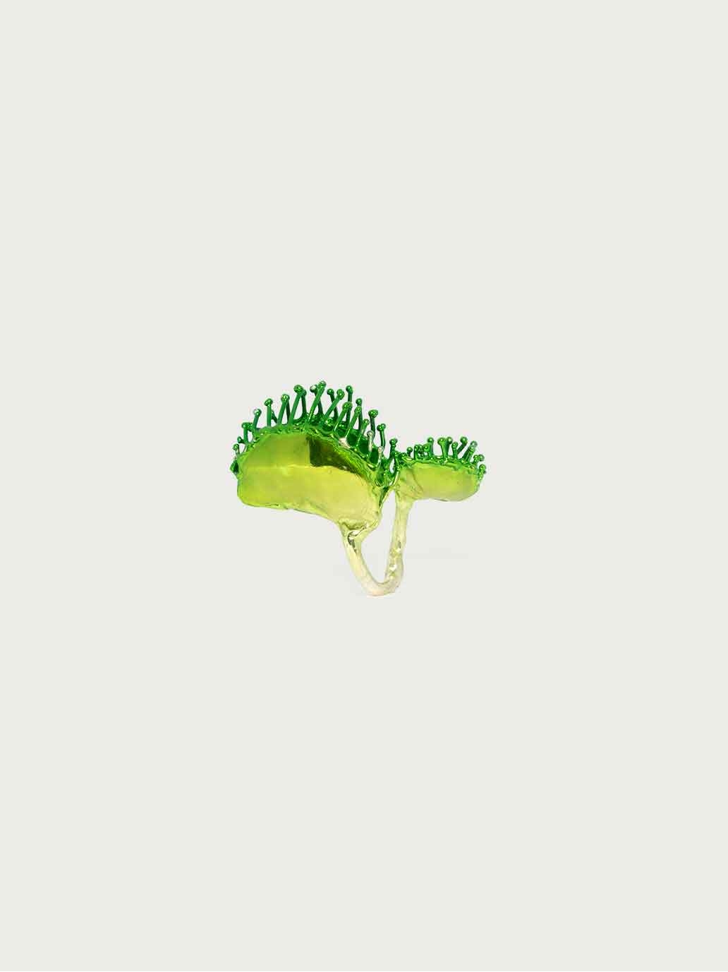 Green Nivorus Plant Ring