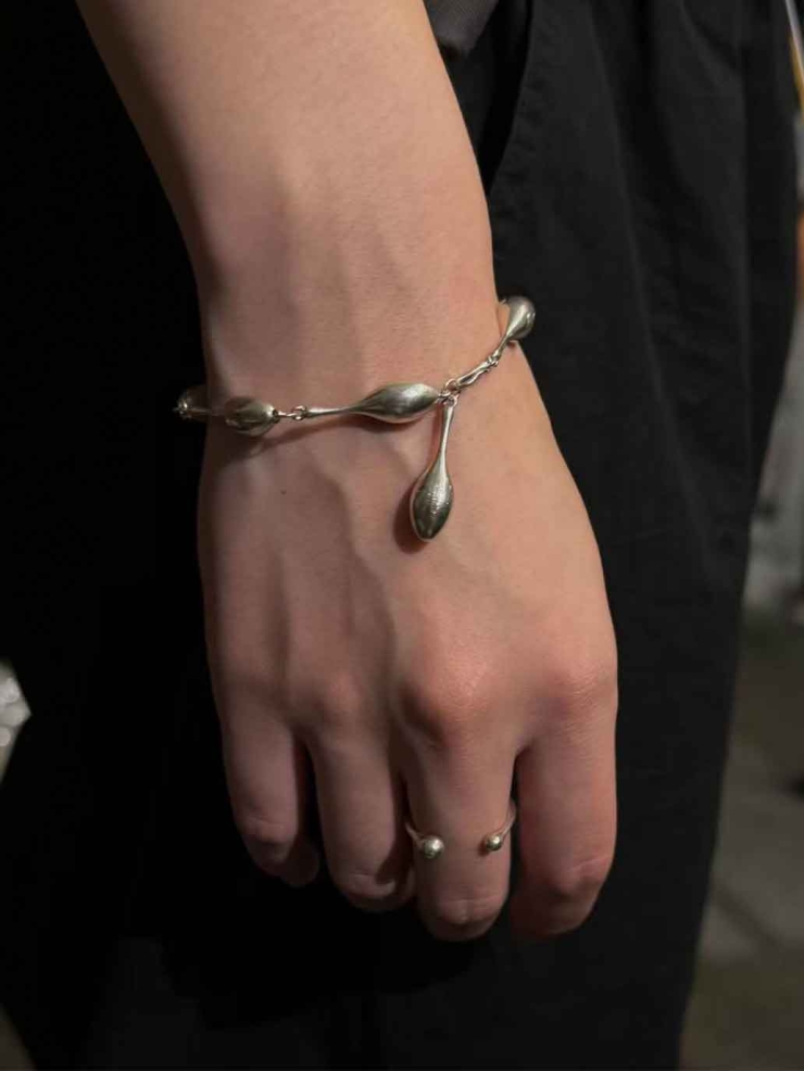Silver Atomic Falling Teardrop Bracelet