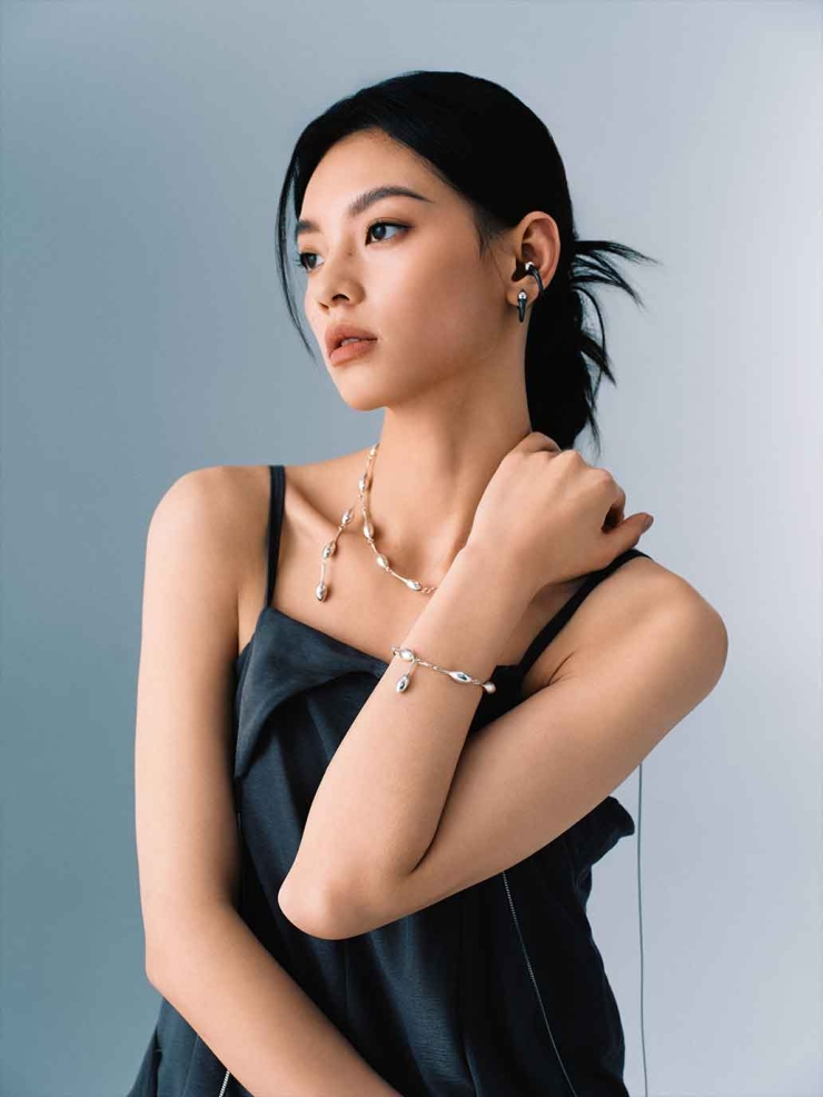 Silver Atomic Falling Teardrop Bracelet