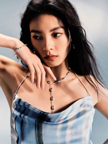 Silver Atomic Falling Teardrop Bracelet