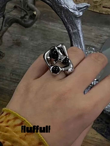 Silver Small Split Growing Irregular Sphere Ring