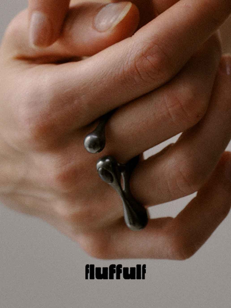 Black Floating Split Stone Double-Finger Ring