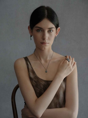 Black Shell Gatherer Ring