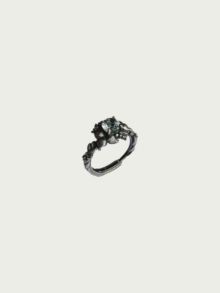 Black Vining Floral Ring