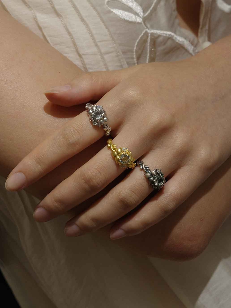 Gold Vining Floral Ring