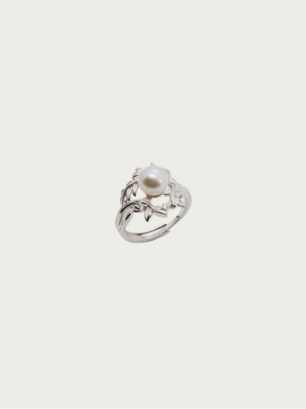 Silver Vine Pearl Ring