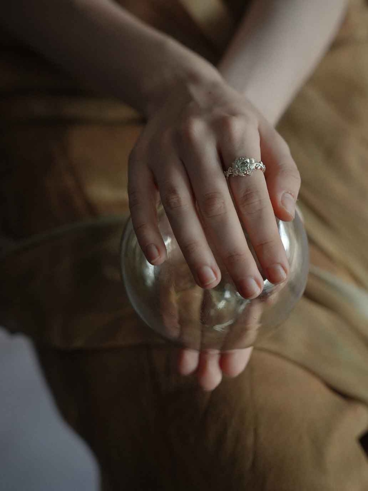 White Vining Floral Ring