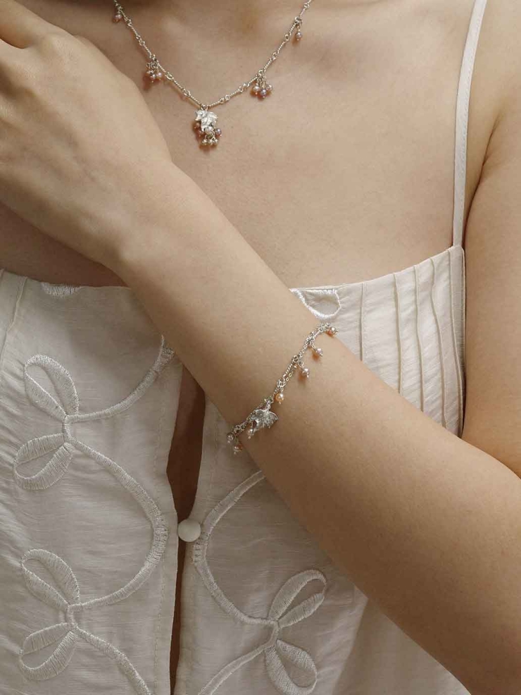 Silver Grape Leaf Victory Fruit Bracelet