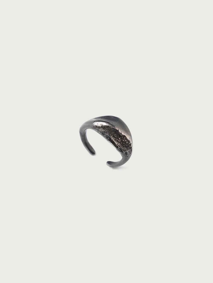 Black Cloud Mist Dome Ring
