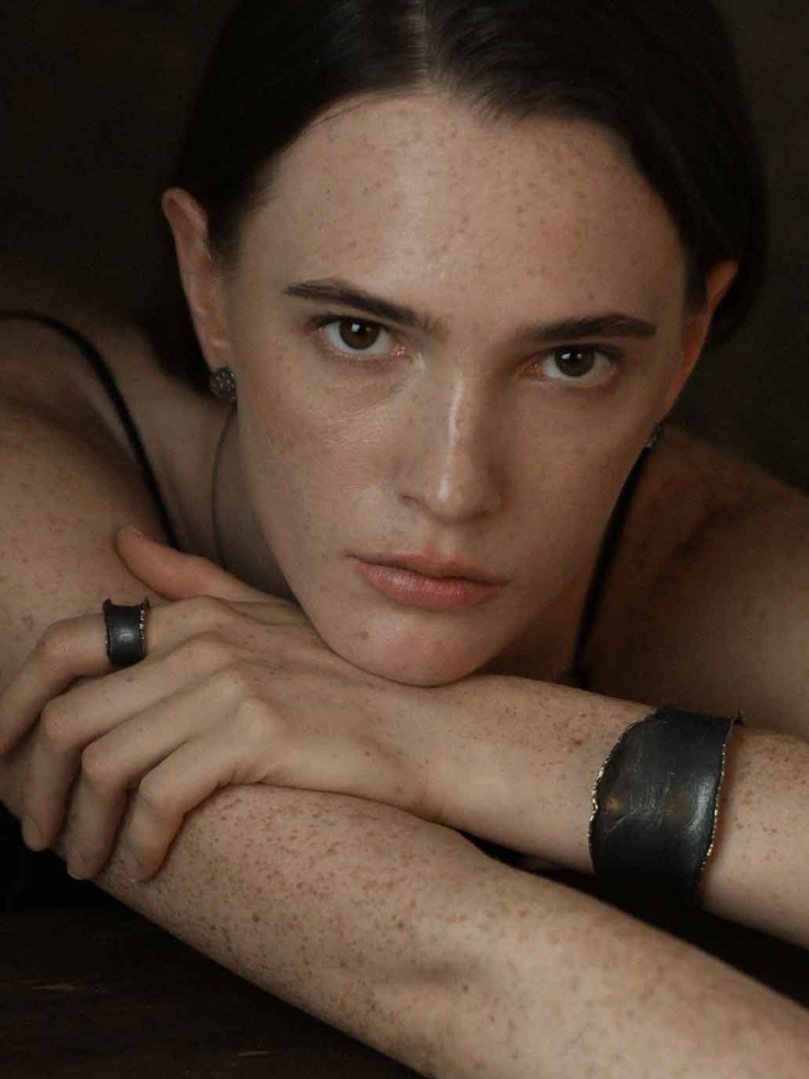 Black Phantom Dream Ring