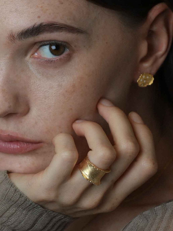 Gold Phantom Dream Ring