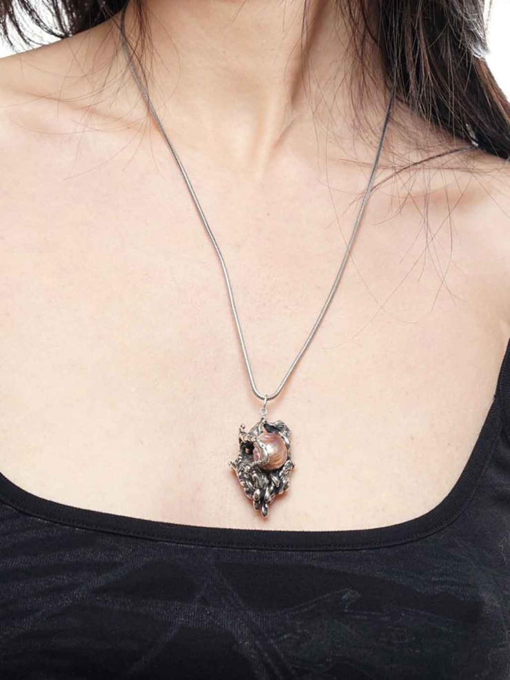 The Fluent Arc Black Obsidian Flow Necklace