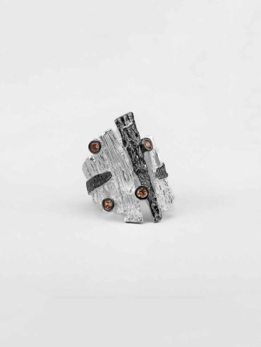 Nature's Blanc White Murmuring Bark Ring