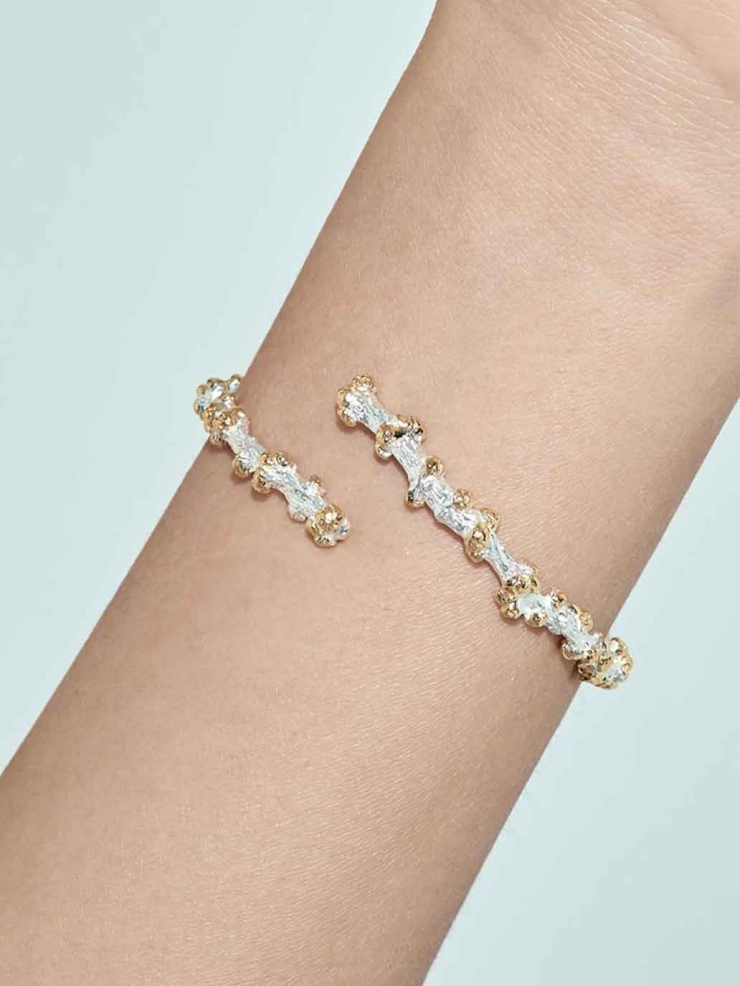 Nature's Blanc White Blooming Arbor Bracelet