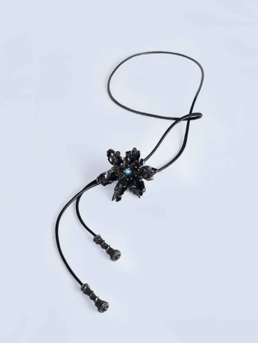 La Primavera Shadow Loop Bolo tie Necklace