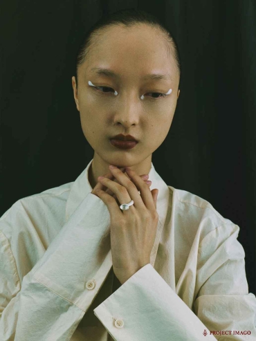 White Quartz Egg Ring