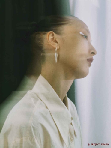 White Black Agate Suspension Earrings