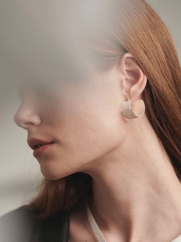 WUTUO- La Cascade earrings