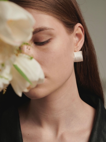 WUTUO- La Cascade earrings