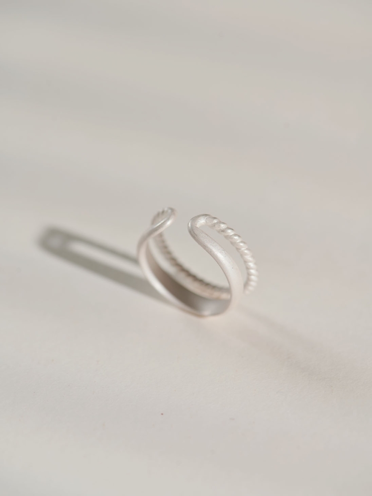 WUTUO- Le Souffle ring