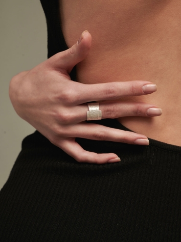 WUTUO- La Turbulence Ring