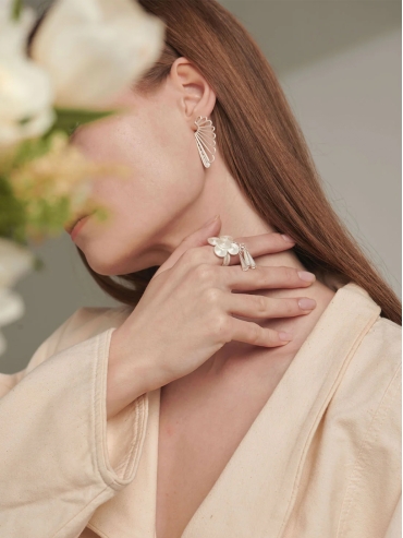 WUTUO- Le Colibri Earrings