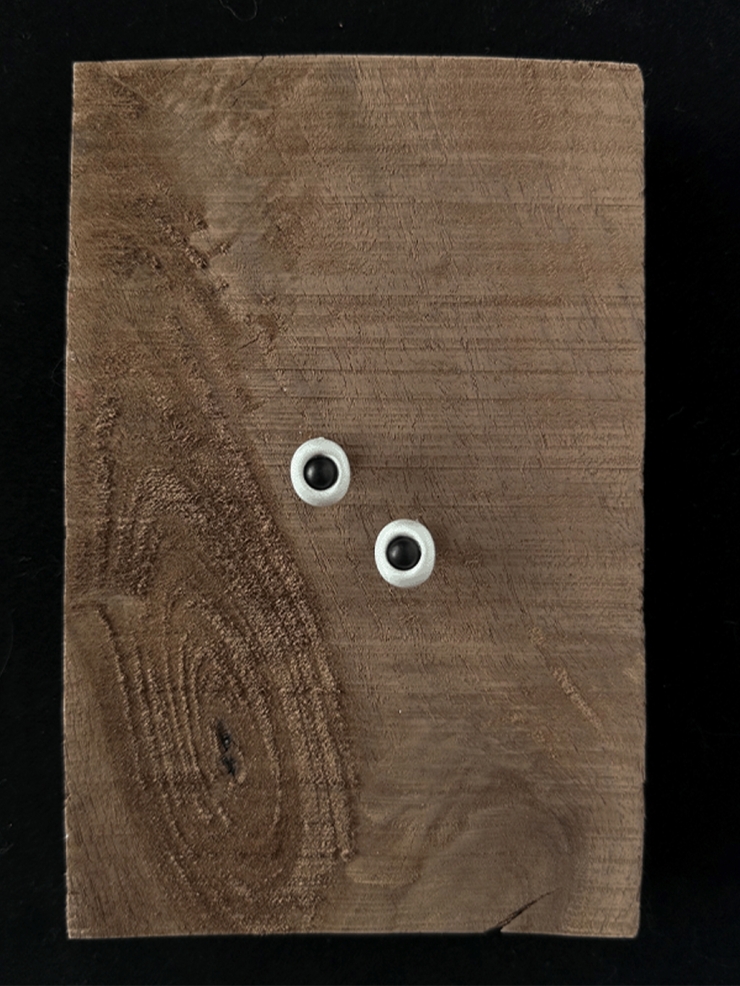 Tiny tree hollow earrings