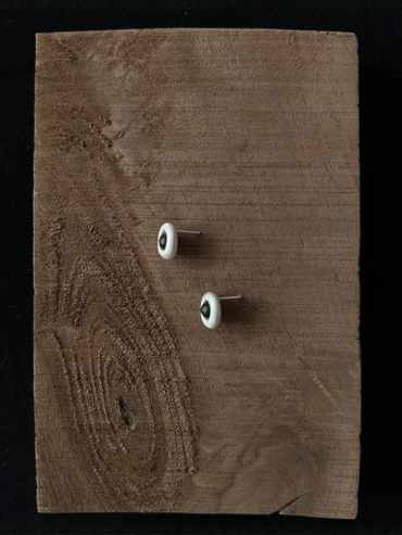 Tiny tree hollow earrings