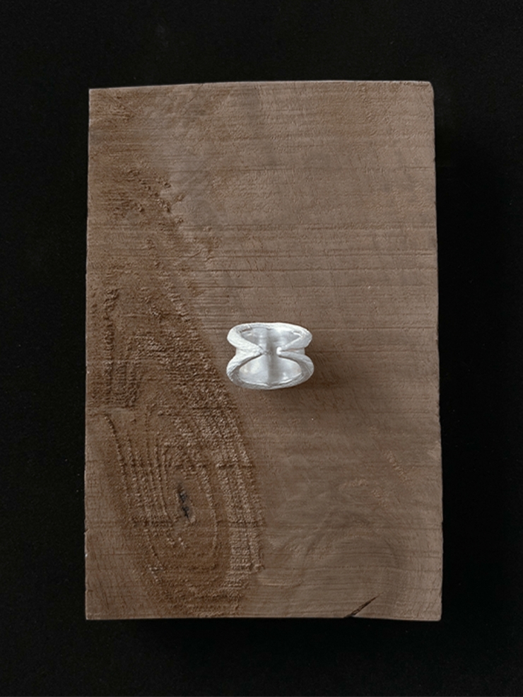 Tree hollow ring/ ear cuff