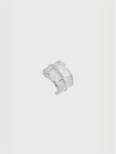Nestling collection white silver ring