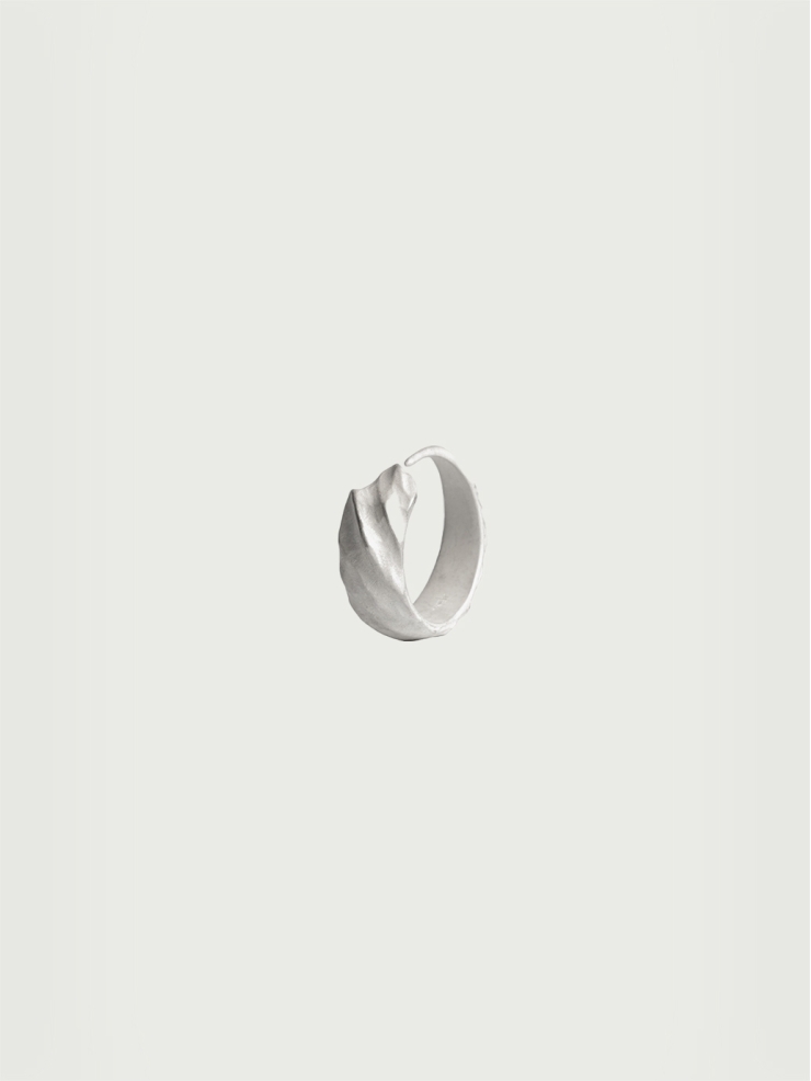 Wind collection white silver ring