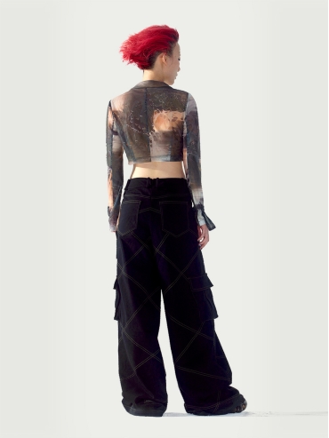 Black V-waist cargo sweatpants