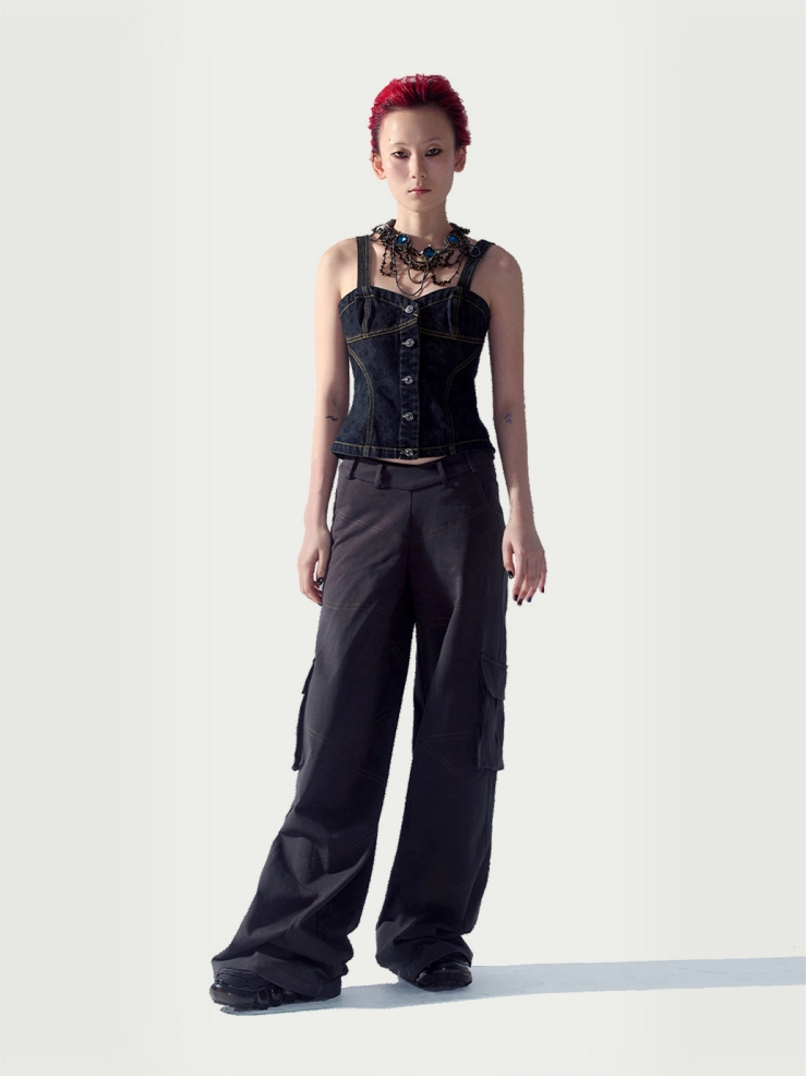 Gray V-waist cargo sweatpants