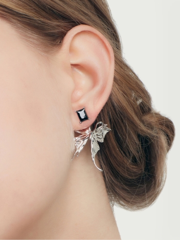 Liquefied butterflies earrings with black zircon