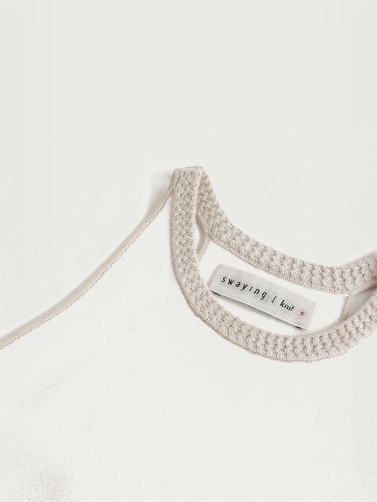 White basic tank top