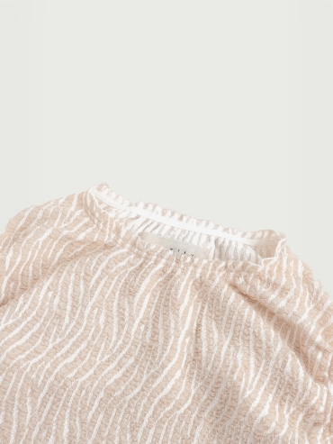 Cream bubble yarn top