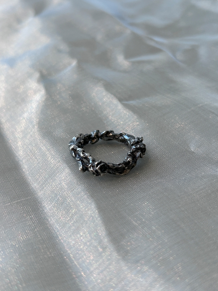 Black Floral Ring