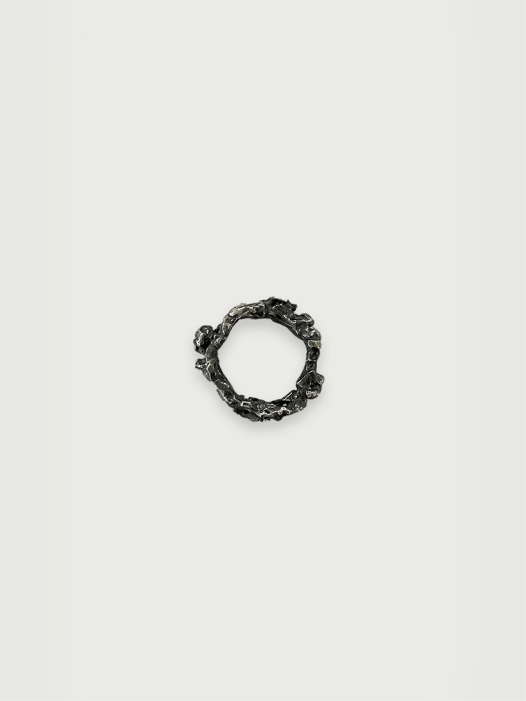 Black Floral Ring