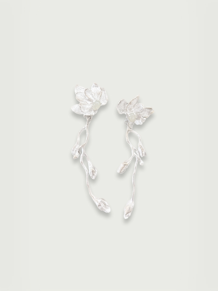 White magnolia earrings with jade