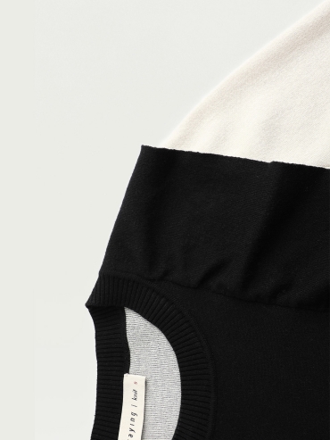 Black/white panel pullover
