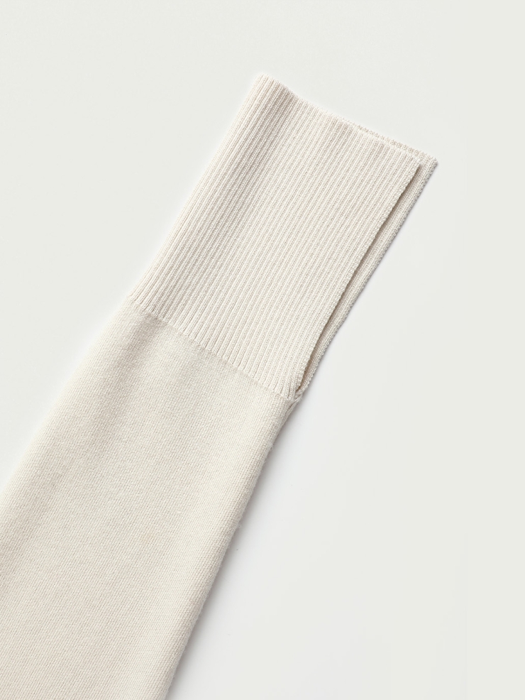 Black/white panel pullover