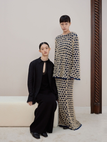 Black sleeveless maxi dress