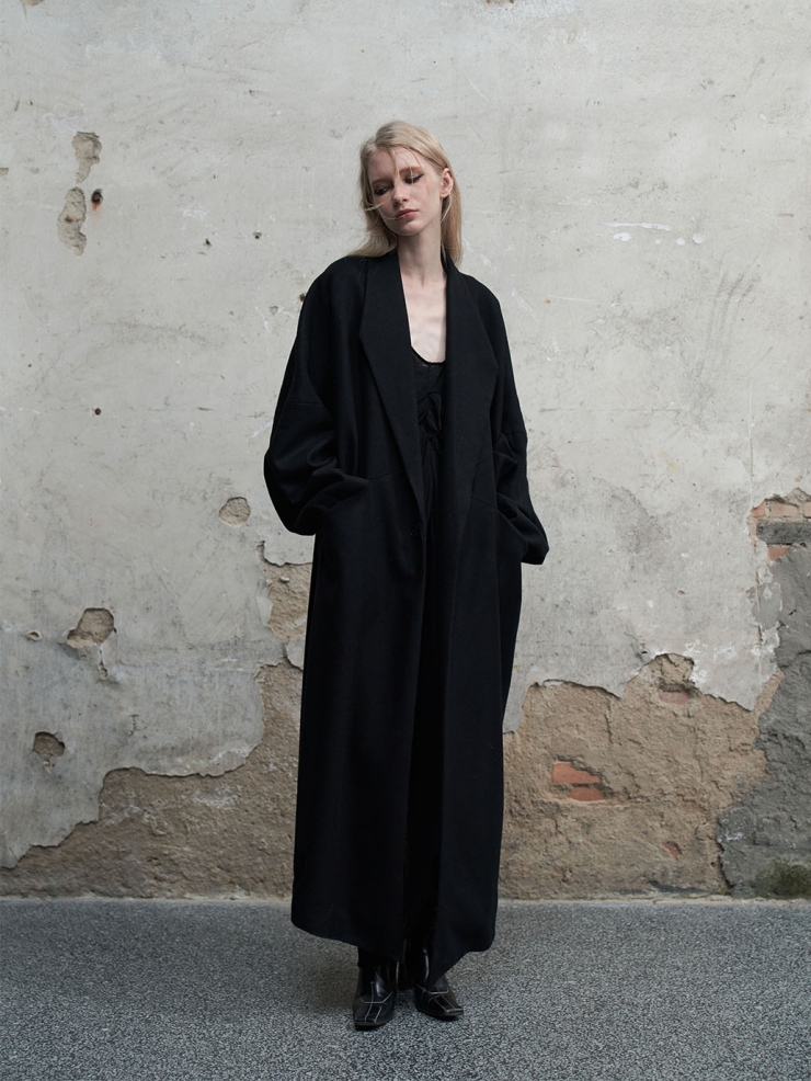 Loose asymmetric wool jacket