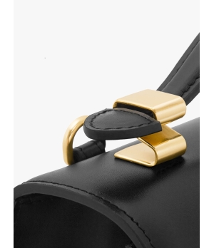 JEOI6 SISI BLACK