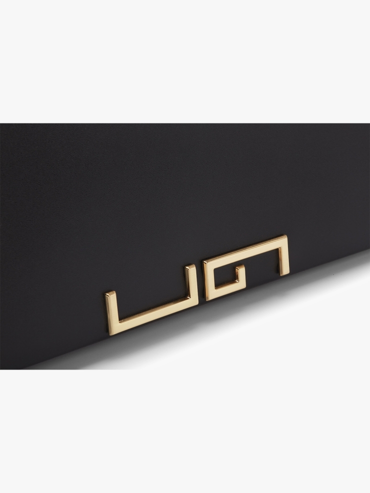 JEOI6 SISI BLACK