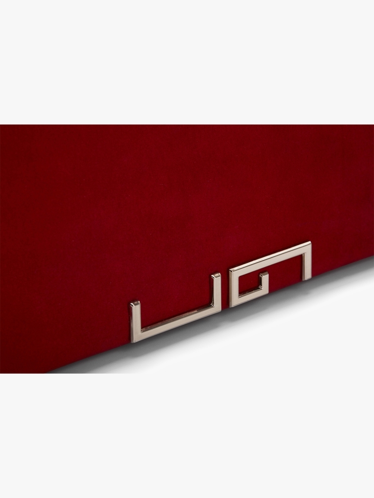 JEOI6 SISI RED