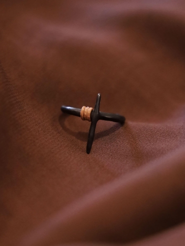 Black cruciform ring