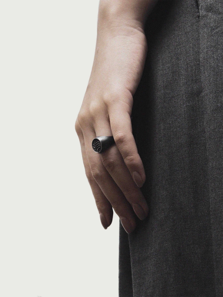 Black corrosion ring