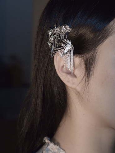 Silver curved water flower spring hairpin side clip-single