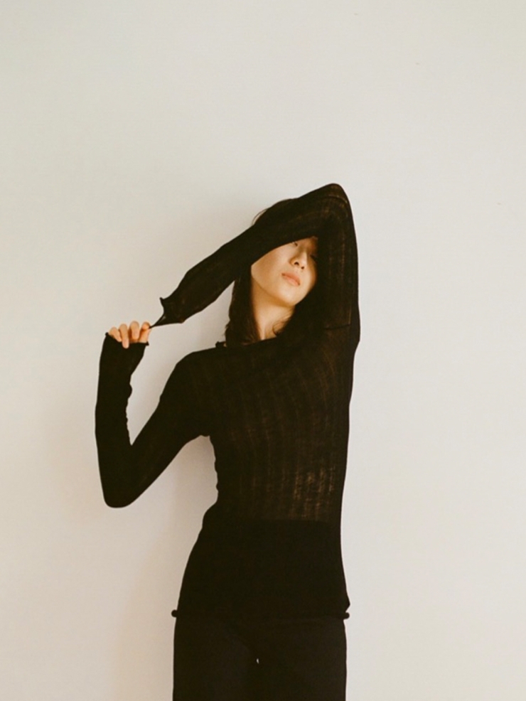 RUOHAN Black Long Sleeve Top